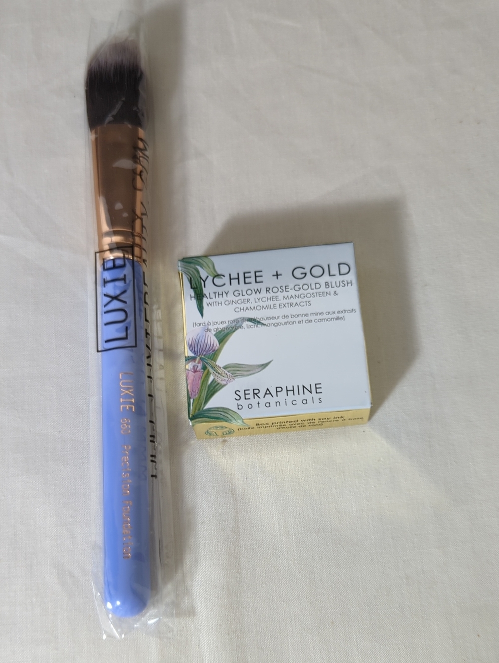 Seraphine Botanicals Lychee + Gold Healthy Glow Rose Gold Blush Luxie 660 Brush